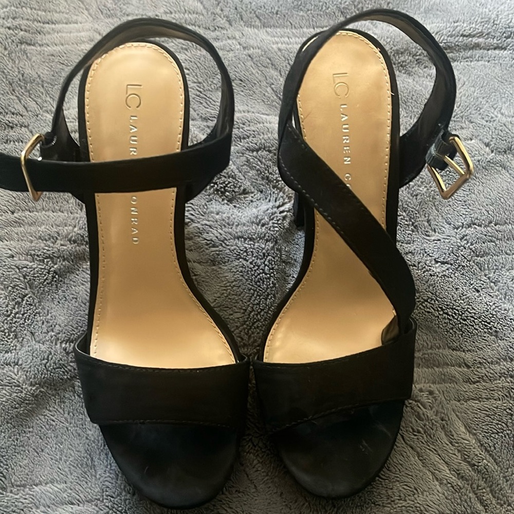 Woman heels 8.5